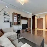 Central Gdansk&sz6/5 *